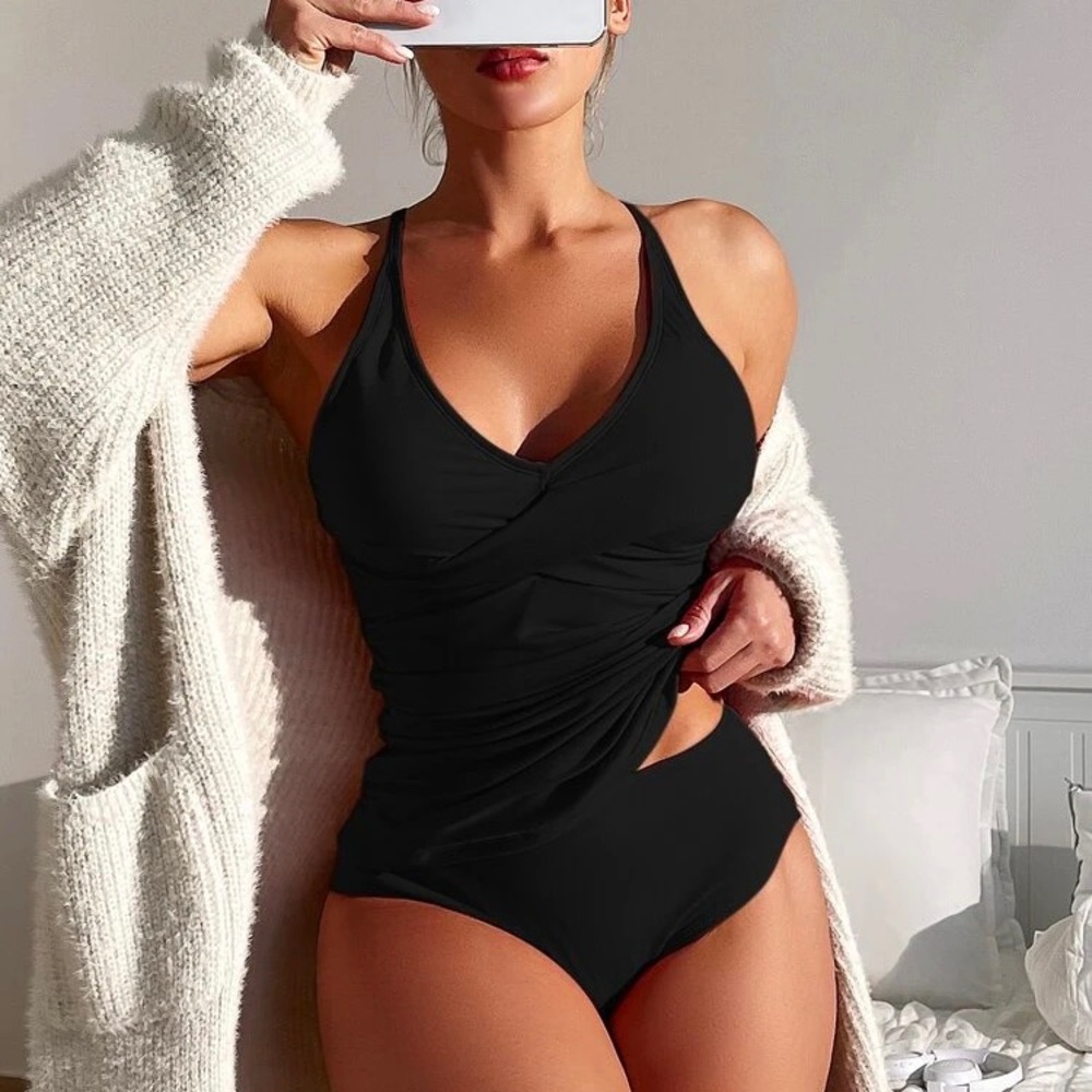 Small black tankini